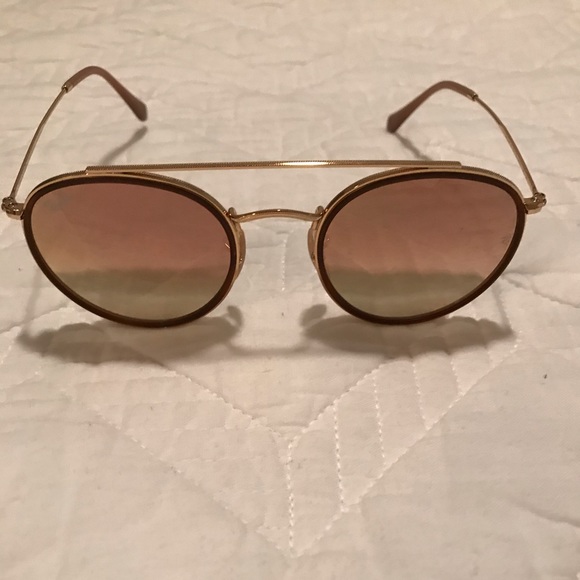 Ray Bans - Picture 2 of 4